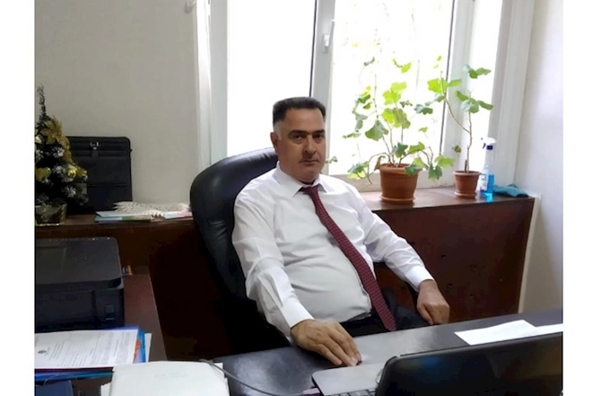 Tanınmış vəkil nazirə şikayət etdi: İki gündür ki, telefonda konsertə qulaq asıram, zənglərə cavab verilmir... Tanınmış vəkil nazirə şikayət etdi: İki gündür ki, telefonda konsertə qulaq asıram, zənglərə cavab verilmir...
