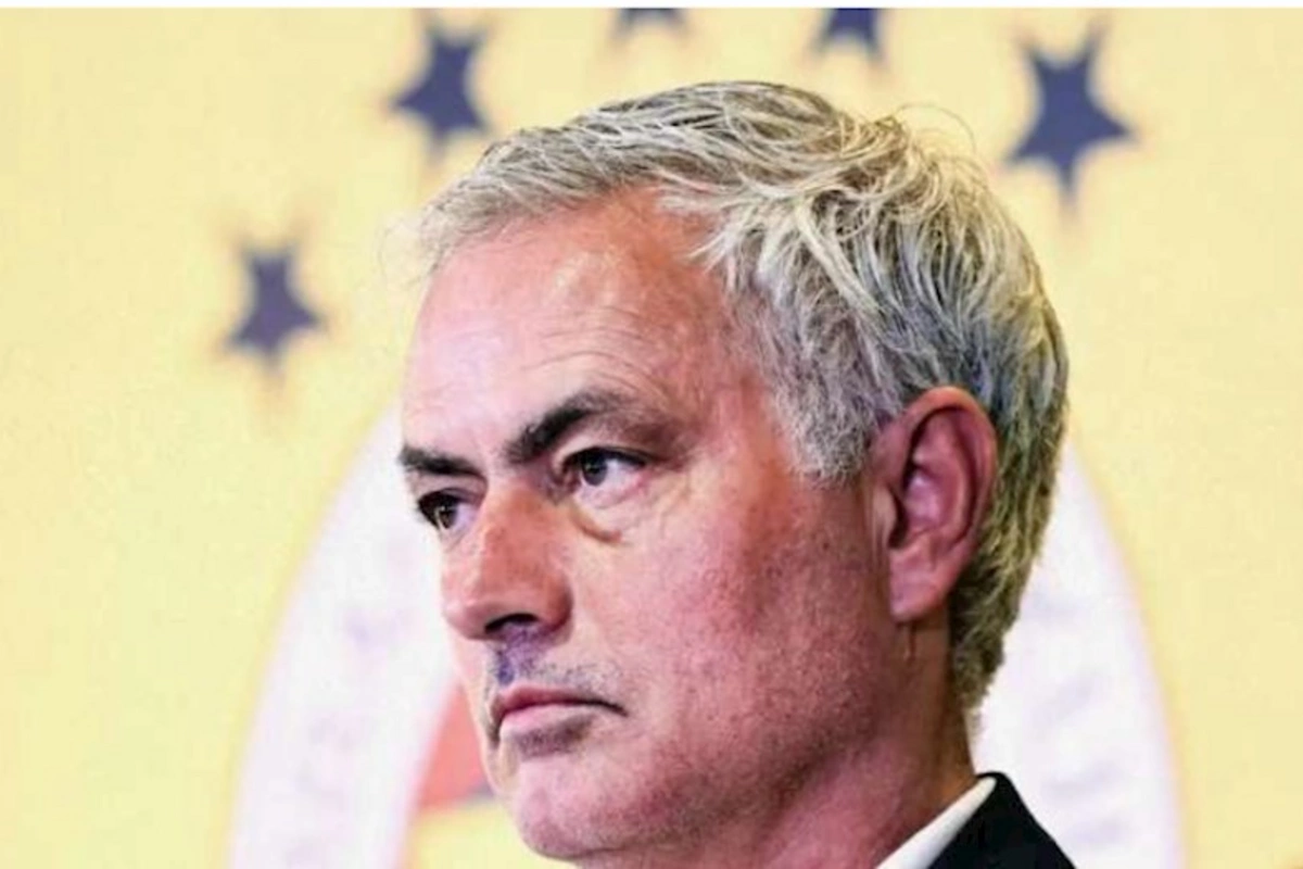​Mourinyonun istədiyi 3 ulduz futbolçunun adı açıqlandı