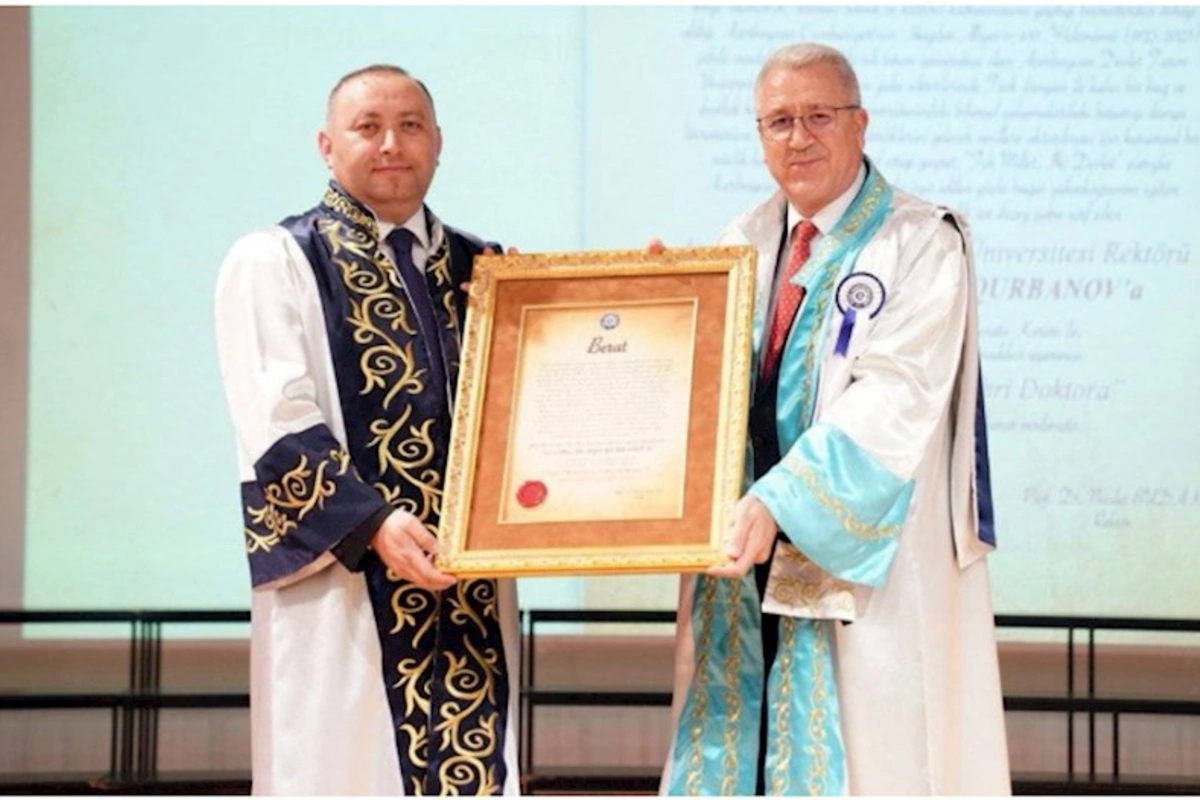Zəfər Qurbanov Ege Universitetinin “Fəxri doktoru” adına layiq görüldü — FOTO