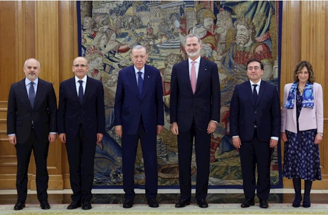 Ərdoğan İspaniya kralı ilə görüşüb — FOTO