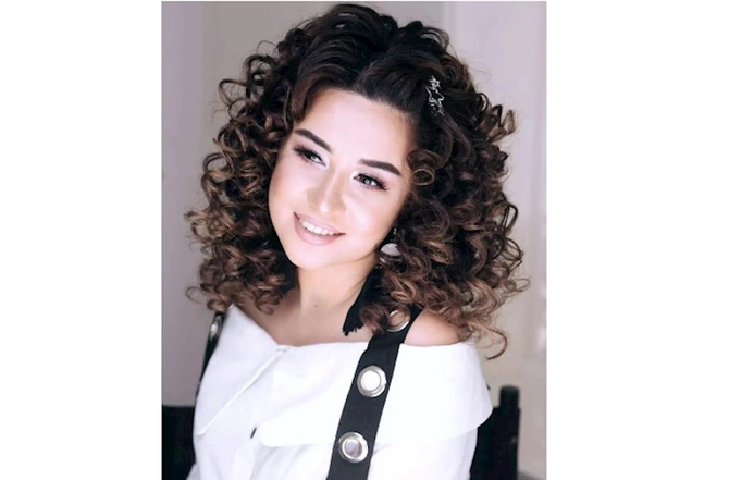 Xanəndə Manaf Ağayevi aldatdı