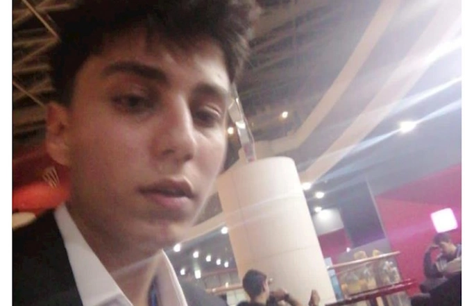 Jurnalist övladları da məzun oldular — FOTOLAR Jurnalist övladları da məzun oldular — FOTOLAR