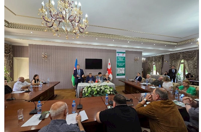 Tbilisdə “Qafqaz evi” ideyası: sülh və təhlükəsizlik” mövzusunda beynəlxalq konfrans keçirilib — FOTOLAR Tbilisdə “Qafqaz evi” ideyası: sülh və təhlükəsizlik” mövzusunda beynəlxalq konfrans keçirilib — FOTOLAR
