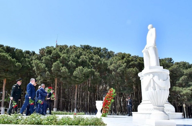 Abşeronda Milli Qurtuluş Günü təntənə ilə qeyd edildi — FOTOLAR