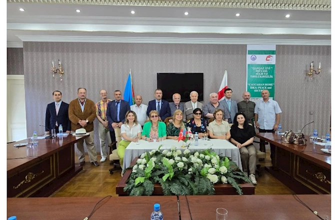 Tbilisdə “Qafqaz evi” ideyası: sülh və təhlükəsizlik” mövzusunda beynəlxalq konfrans keçirilib — FOTOLAR Tbilisdə “Qafqaz evi” ideyası: sülh və təhlükəsizlik” mövzusunda beynəlxalq konfrans keçirilib — FOTOLAR