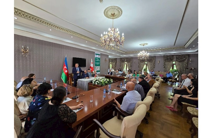 Tbilisdə “Qafqaz evi” ideyası: sülh və təhlükəsizlik” mövzusunda beynəlxalq konfrans keçirilib — FOTOLAR Tbilisdə “Qafqaz evi” ideyası: sülh və təhlükəsizlik” mövzusunda beynəlxalq konfrans keçirilib — FOTOLAR
