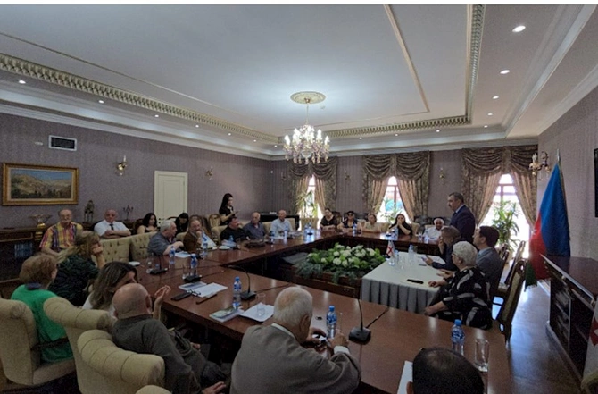 Tbilisdə “Qafqaz evi” ideyası: sülh və təhlükəsizlik” mövzusunda beynəlxalq konfrans keçirilib — FOTOLAR Tbilisdə “Qafqaz evi” ideyası: sülh və təhlükəsizlik” mövzusunda beynəlxalq konfrans keçirilib — FOTOLAR