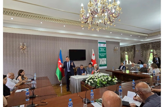 Tbilisdə “Qafqaz evi” ideyası: sülh və təhlükəsizlik” mövzusunda beynəlxalq konfrans keçirilib — FOTOLAR Tbilisdə “Qafqaz evi” ideyası: sülh və təhlükəsizlik” mövzusunda beynəlxalq konfrans keçirilib — FOTOLAR
