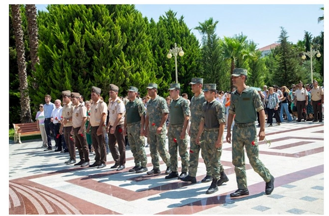 Salyanda “15 iyun – Azərbaycan xalqının Milli Qurtuluş günü” adlı tədbir keçirildi — FOTOLAR Salyanda “15 iyun – Azərbaycan xalqının Milli Qurtuluş günü” adlı tədbir keçirildi — FOTOLAR