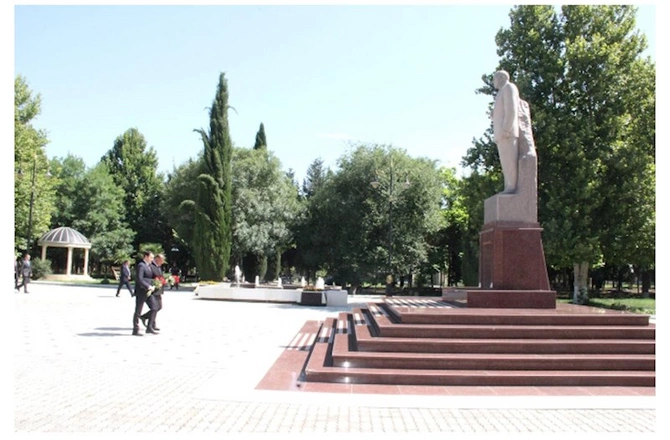 Mədəniyyət naziri Samuxda vətəndaşları qəbul etdi — FOTO