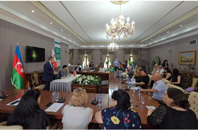 Tbilisdə “Qafqaz evi” ideyası: sülh və təhlükəsizlik” mövzusunda beynəlxalq konfrans keçirilib — FOTOLAR Tbilisdə “Qafqaz evi” ideyası: sülh və təhlükəsizlik” mövzusunda beynəlxalq konfrans keçirilib — FOTOLAR