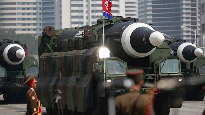 Stoltenberq: NATO nüvə silahlarının hazır vəziyyətə gətirilməsini müzakirə edir