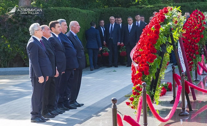 Azərbaycan mülki aviasiyası 86 illiyini qeyd edir — FOTO Azərbaycan mülki aviasiyası 86 illiyini qeyd edir — FOTO