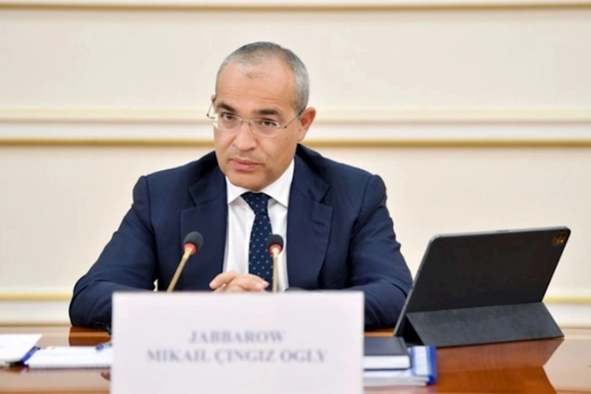 Mikayıl Cabbarov Mülki Aviasiya İşçilərinin Peşə Bayramı Günü münasibətilə paylaşım edib