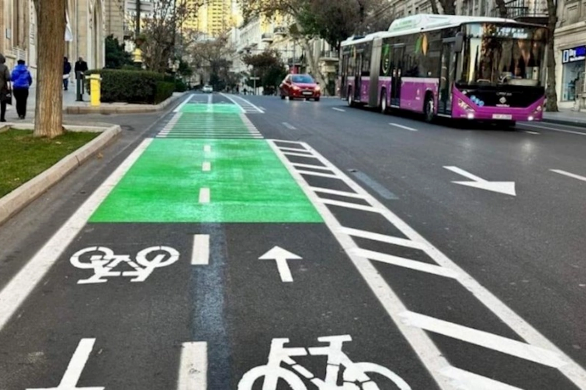 Avtomobillə velosiped yollarında hərəkət edənlər və dayananlar 100 manat cərimələnəcək