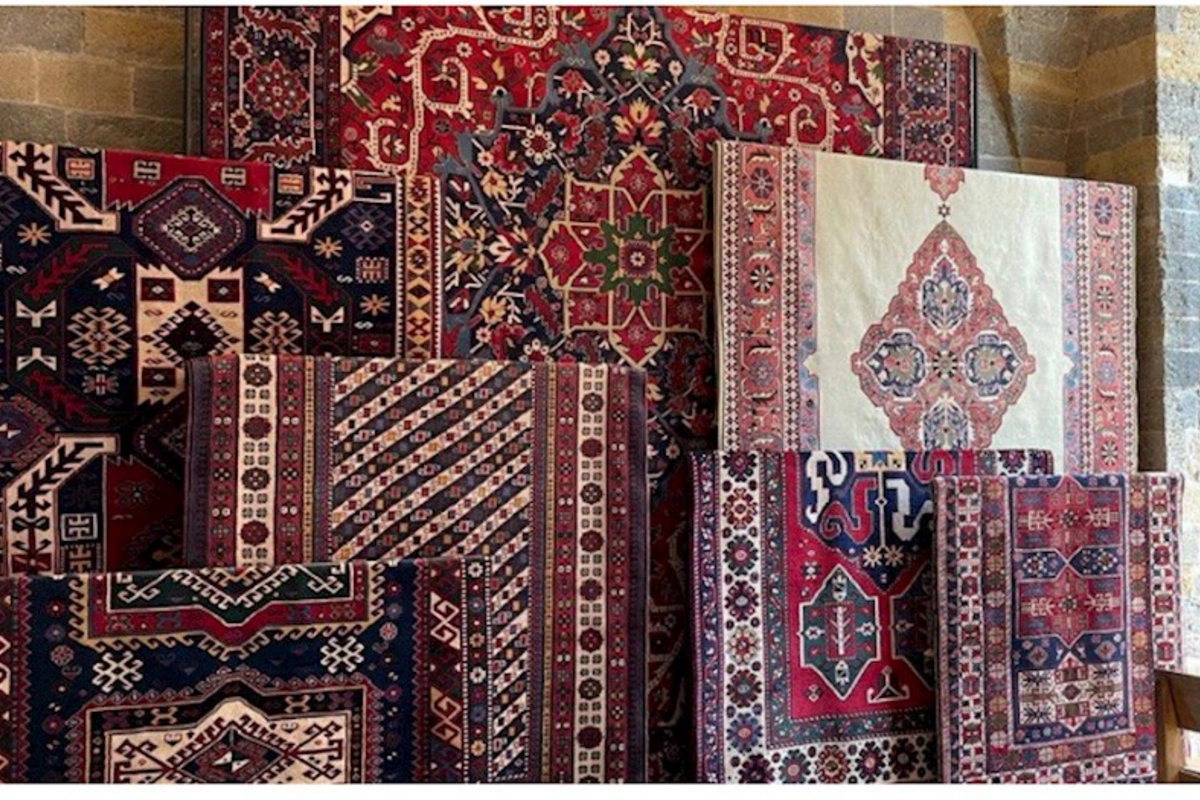 Bakıda ev qiymətinə xalça satılır — FOTO