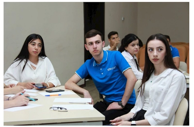 MEDİA və RİİB-in birgə təşkilatçılığı ilə “Media ayı”nın təlimləri davam etdirilir — FOTOLAR
