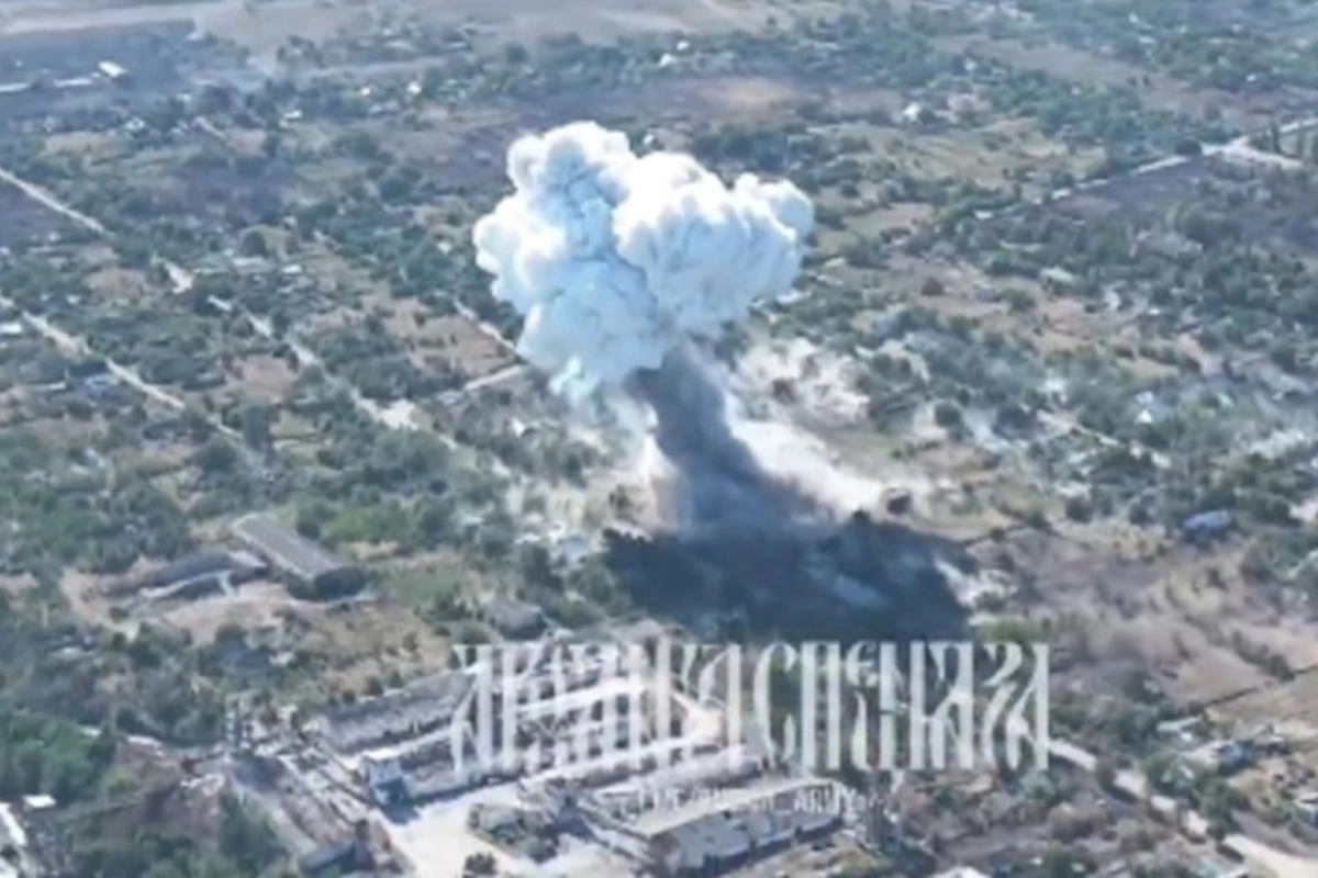 Rusiya ordusu Ukrayna aerodromunu Kinjal raketi ilə vurdu — VİDEO