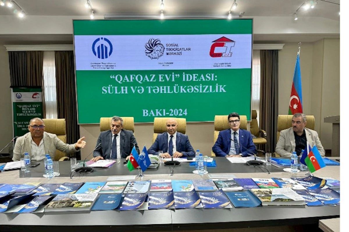“Qafqaz evi - regionda sülh və təhlükəsizlik İdeyası ilə bağlı dəyirmi masa keçirilib — FOTOLAR