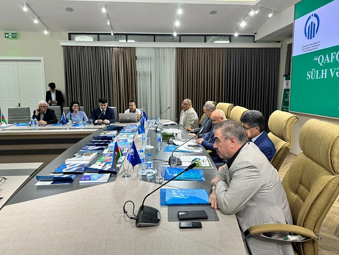 “Qafqaz evi - regionda sülh və təhlükəsizlik İdeyası ilə bağlı dəyirmi masa keçirilib — FOTOLAR “Qafqaz evi - regionda sülh və təhlükəsizlik İdeyası ilə bağlı dəyirmi masa keçirilib — FOTOLAR
