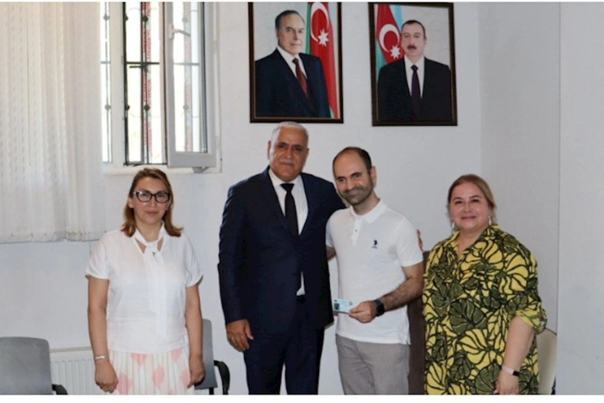 YAP Xətai rayon təşkilatının ərazi partiya təşkilatında yeni üzvlərə vəsiqələr təqdim olundu