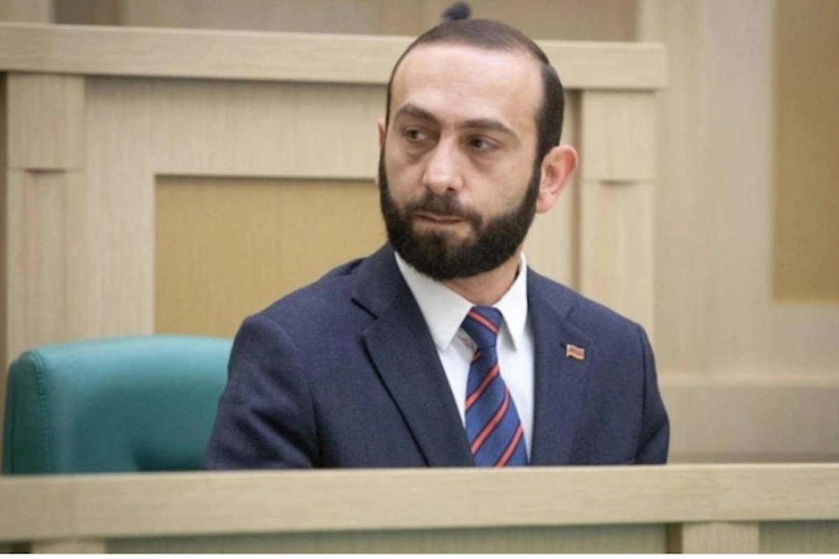 Mirzoyan Azərbaycanla sülh müqaviləsinin bağlanmasının vacibliyini bildirib