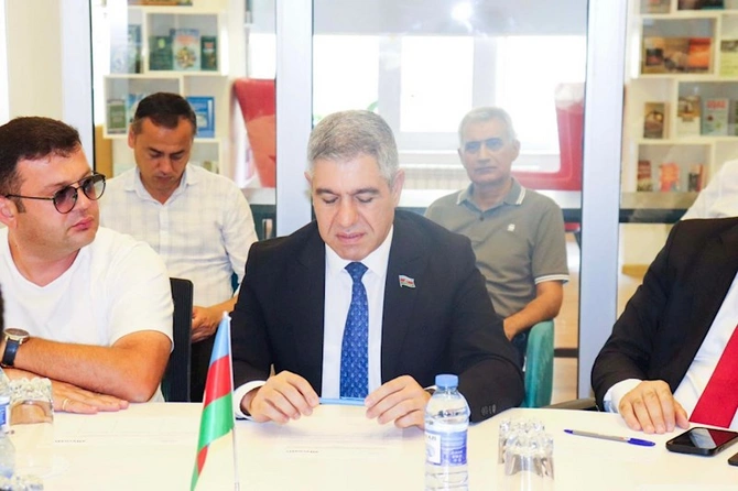 “Danışan abidələr: Azıx mağarası” adlı qısametrajlı filmin təqdimatı oldu — FOTOLAR “Danışan abidələr: Azıx mağarası” adlı qısametrajlı filmin təqdimatı oldu — FOTOLAR
