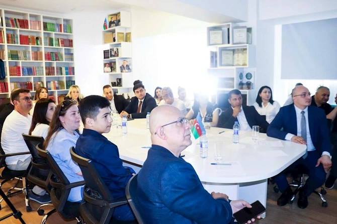 “Danışan abidələr: Azıx mağarası” adlı qısametrajlı filmin təqdimatı oldu — FOTOLAR “Danışan abidələr: Azıx mağarası” adlı qısametrajlı filmin təqdimatı oldu — FOTOLAR