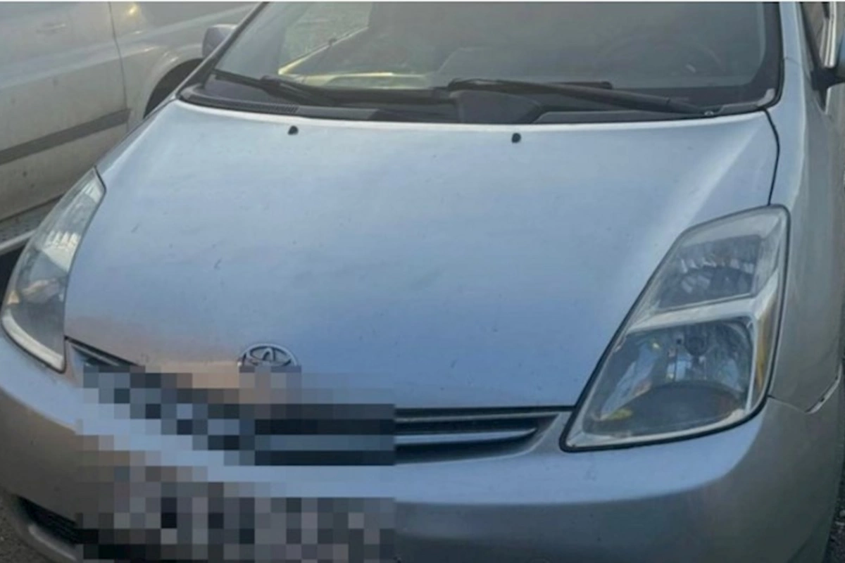 Narkotikin təsiri altında Prius sürdü, polis yaxaladı