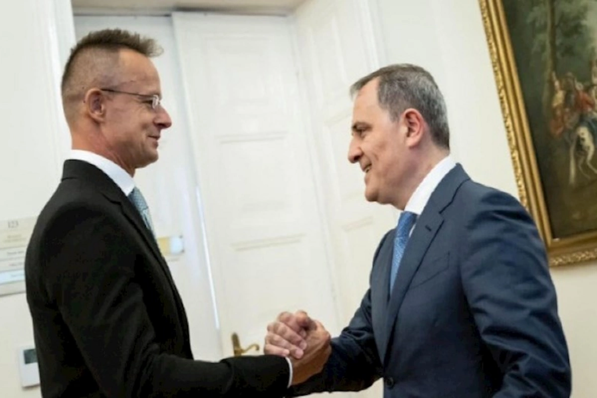 Azərbaycan və Macarıstan XİN rəhbərlərinin görüşü keçirilir
