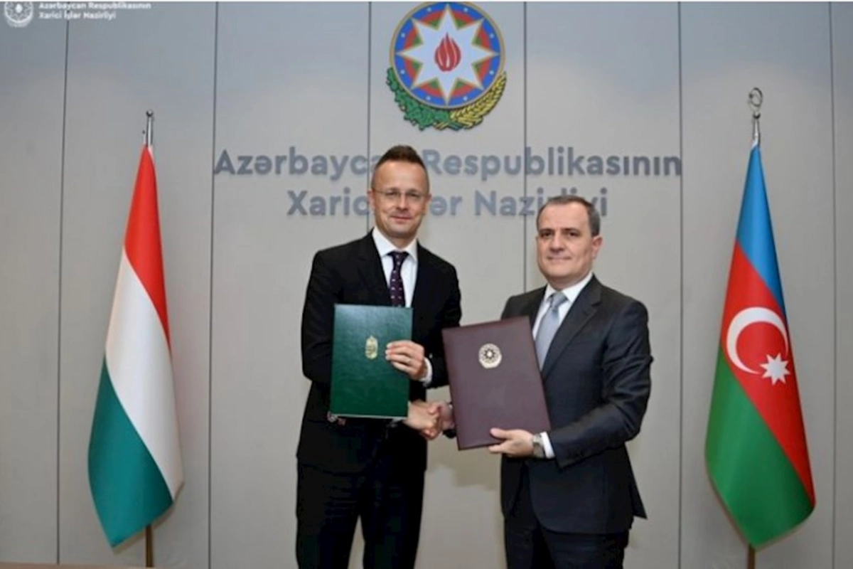 Azərbaycanla Macarıstan arasında 2 sənəd imzalandı