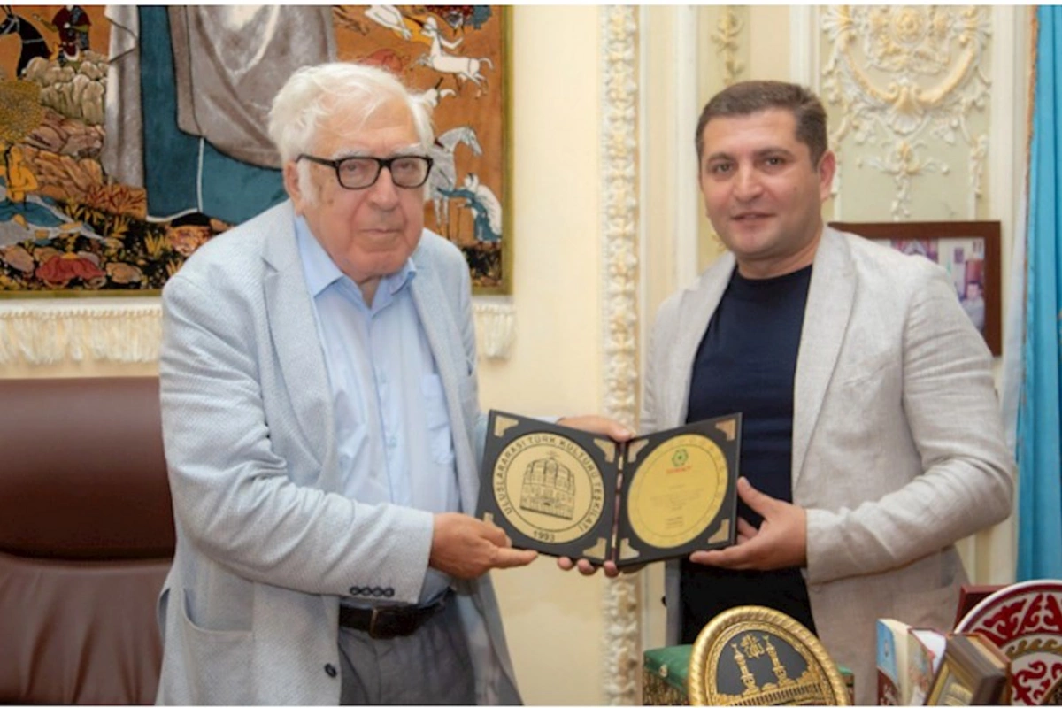 Bizim.Media beynəlxalq mükafata layiq görüldü — FOTO