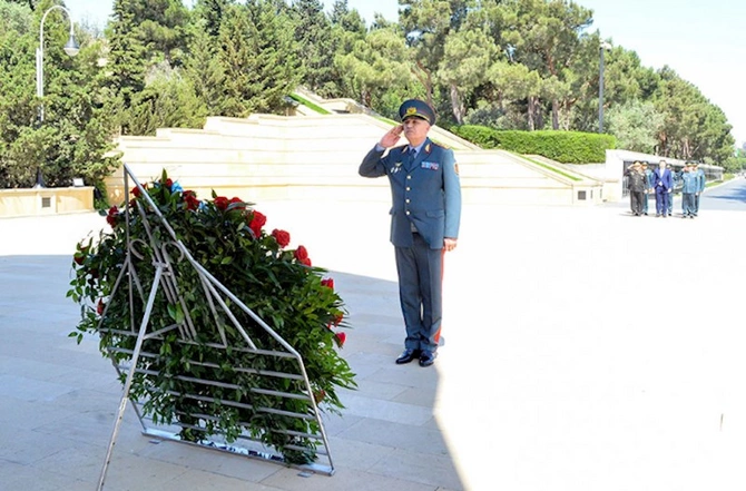 Azərbaycan və Qazaxıstan arasında hərbi əməkdaşlığa dair sənəd imzalandı — VİDEO/FOTOLAR Azərbaycan və Qazaxıstan arasında hərbi əməkdaşlığa dair sənəd imzalandı — VİDEO/FOTOLAR