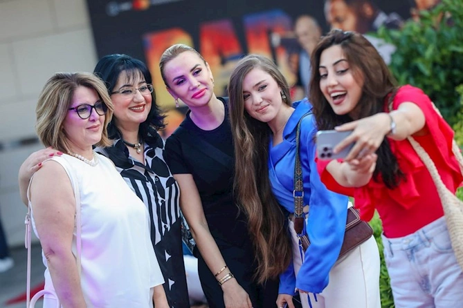 “Pis oğlanlar” CineMastercard kinoteatrının yay mövsümünün açılışında — VİDEO (FOTOLAR)