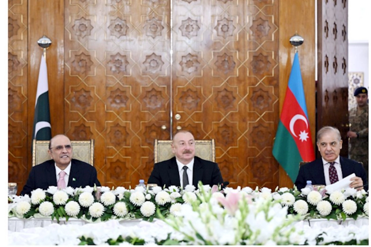 Pakistan Prezidentinin adından İlham Əliyevin şərəfinə dövlət ziyafəti verilib
