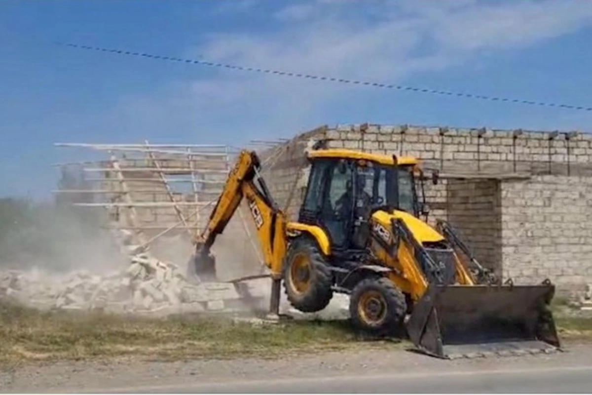 Qubada qanunsuz tikili söküldü — VİDEO