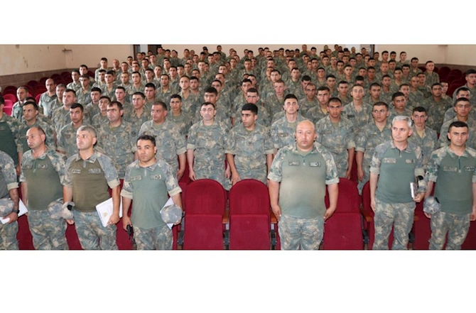 Xankəndidə Hərbi Prokurorluğun əməkdaşları Ulu Öndərin xatirəsini anıblar — FOTOLAR