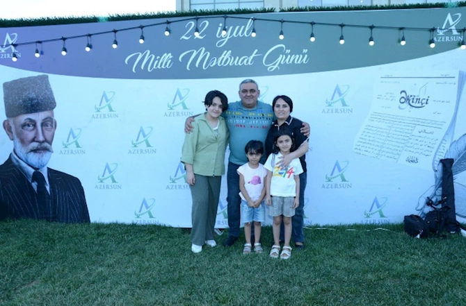 “Azərsun Holdinq” Mətbuat Gününü jurnalistlərlə birlikdə qeyd etdi — FOTOLAR “Azərsun Holdinq” Mətbuat Gününü jurnalistlərlə birlikdə qeyd etdi — FOTOLAR