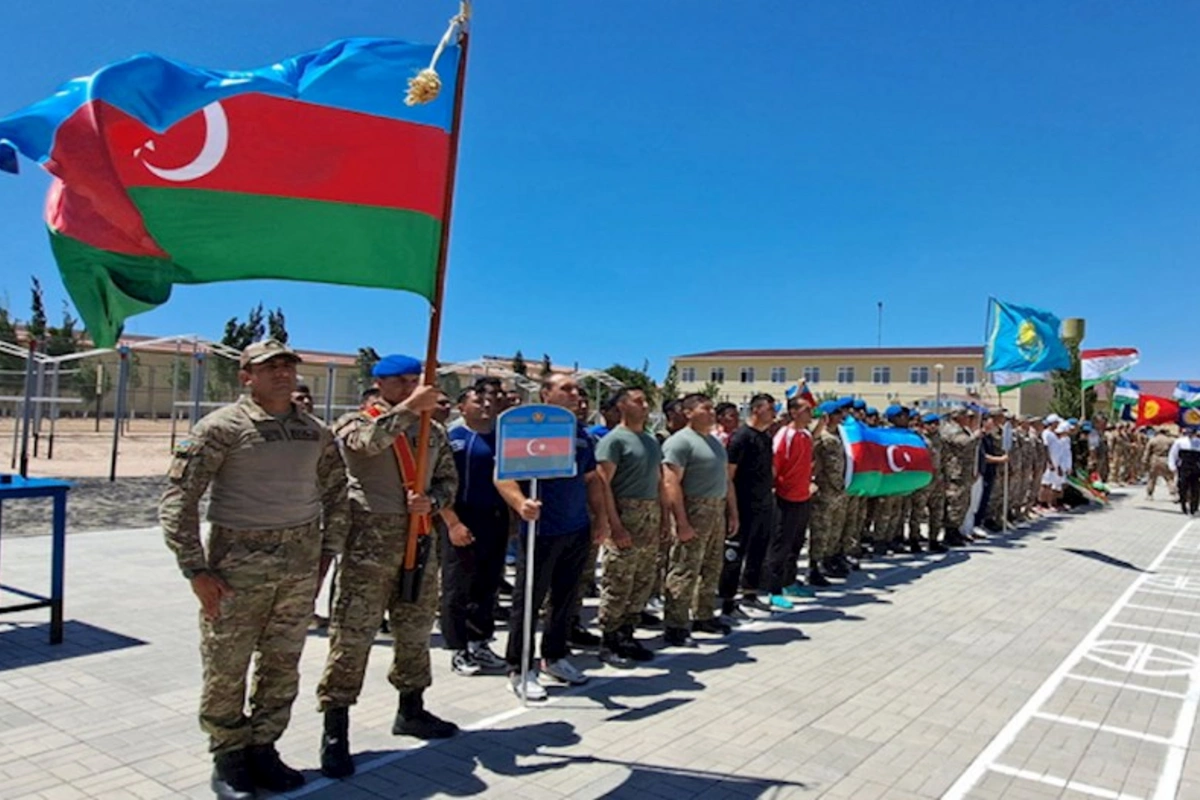 Hərbçilərə “Fəxri Fərman”lar verildi — FOTO