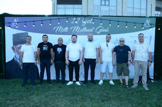 “Azərsun Holdinq” Mətbuat Gününü jurnalistlərlə birlikdə qeyd etdi — FOTOLAR “Azərsun Holdinq” Mətbuat Gününü jurnalistlərlə birlikdə qeyd etdi — FOTOLAR