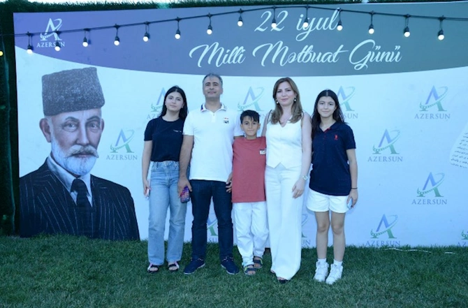 “Azərsun Holdinq” Mətbuat Gününü jurnalistlərlə birlikdə qeyd etdi — FOTOLAR “Azərsun Holdinq” Mətbuat Gününü jurnalistlərlə birlikdə qeyd etdi — FOTOLAR