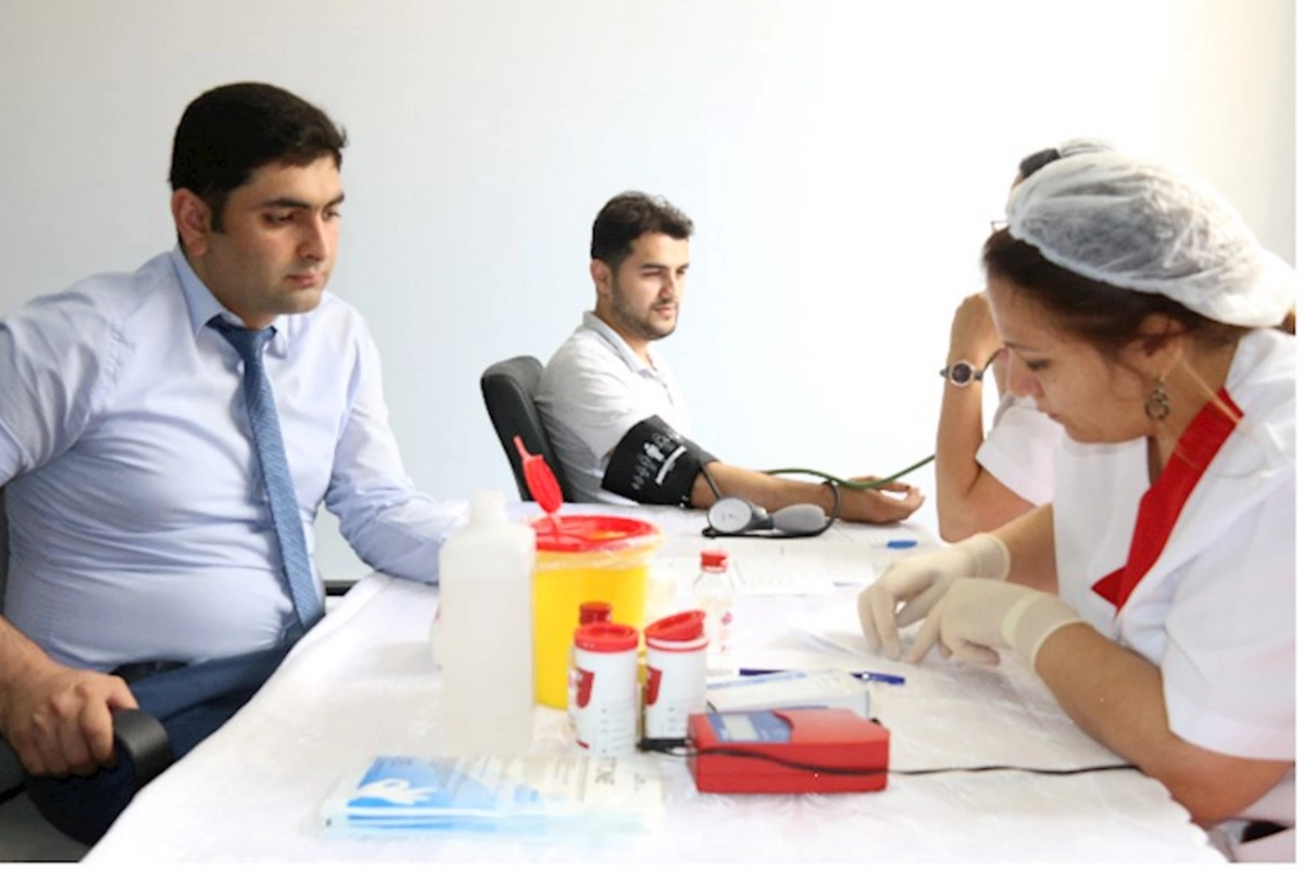 Hemoqlabini yüksək olan insanlar qan verməlidirlər” — Həkim