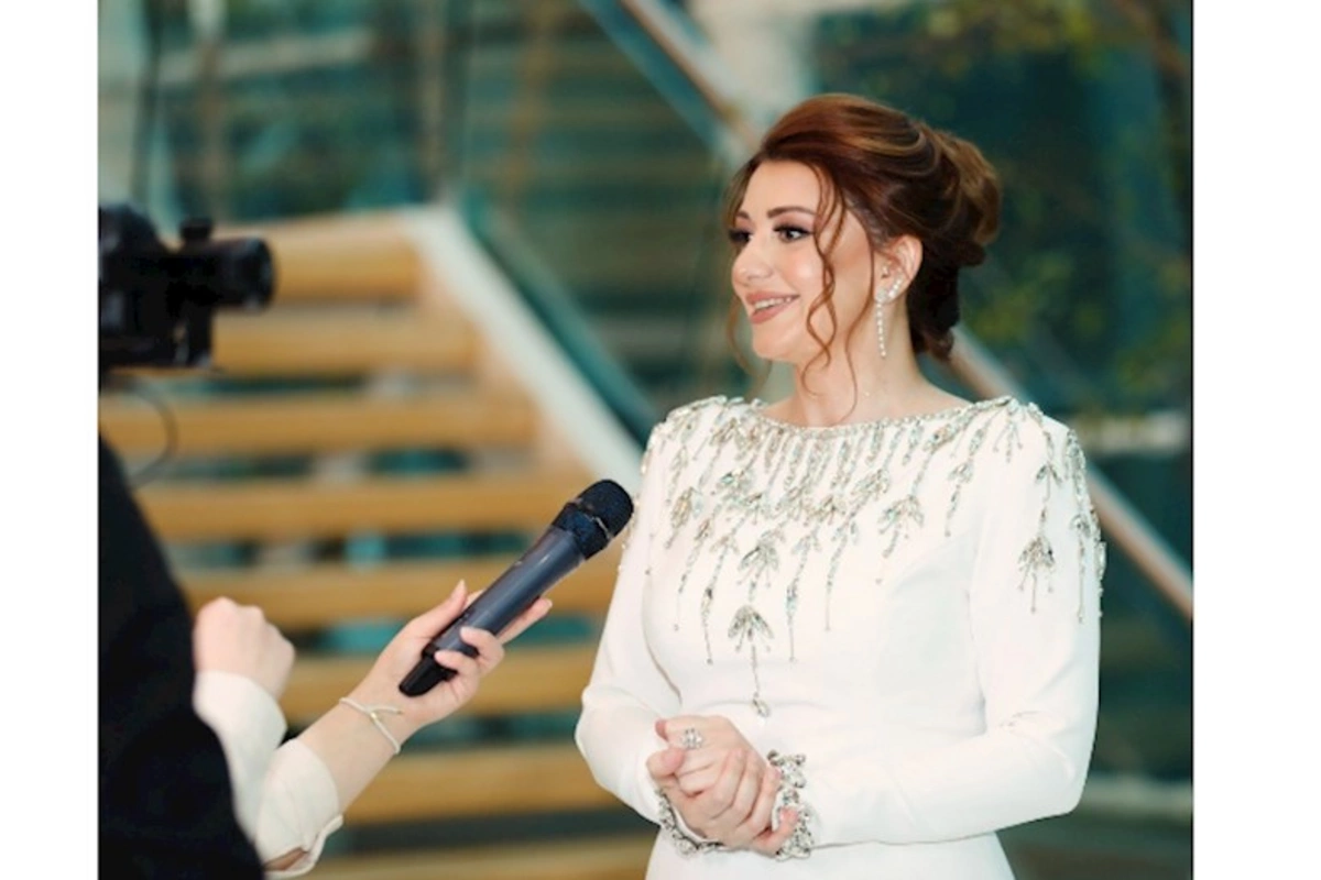 Müğənni deputatlığa namizəd oldu