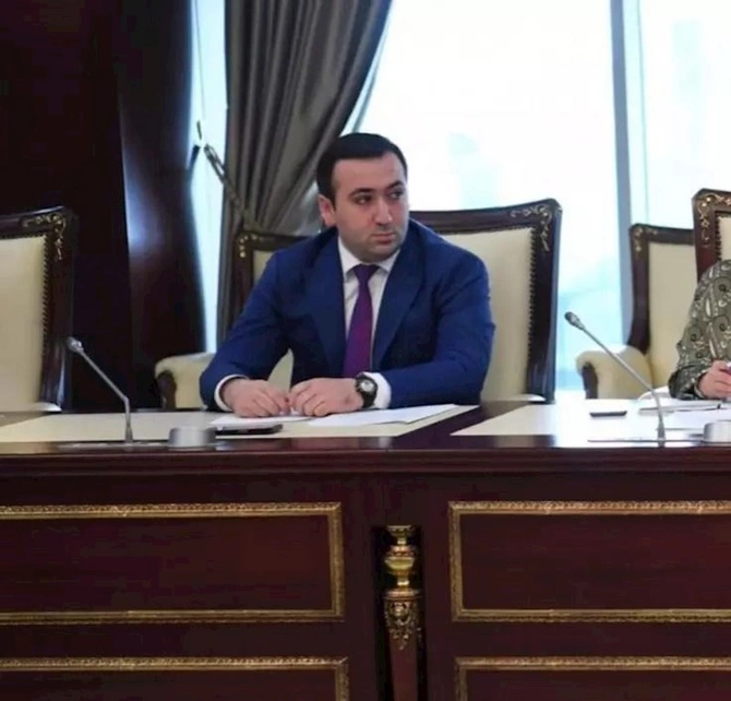 Bu dəfə özləri deyil, övladları namizəd oldu — FOTOLAR Bu dəfə özləri deyil, övladları namizəd oldu — FOTOLAR