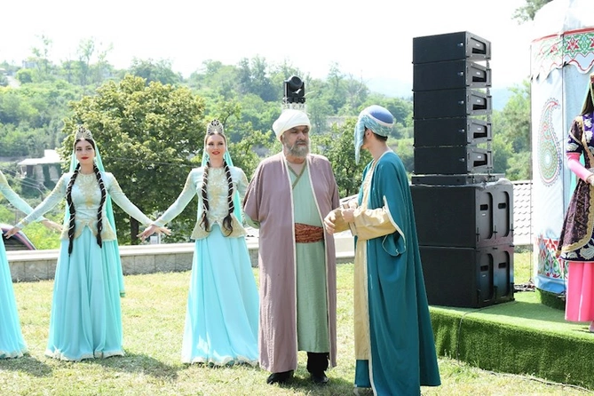 Şuşada poeziya bayramında Füzuli hücrələri — FOTOLAR Şuşada poeziya bayramında Füzuli hücrələri — FOTOLAR