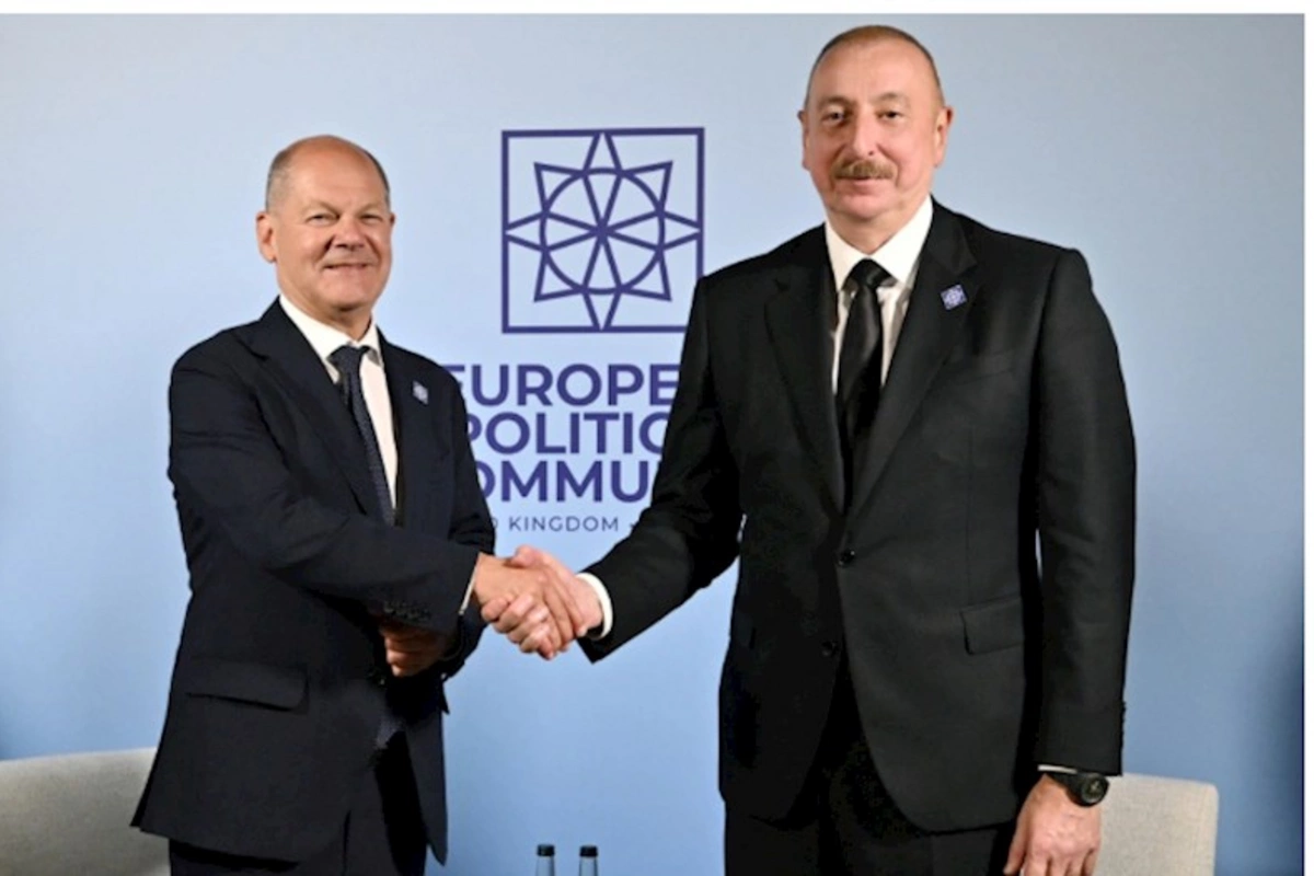 İlham Əliyev Oksfordda Almaniya kansleri ilə görüşüb — FOTOLAR (YENİLƏNDİ)