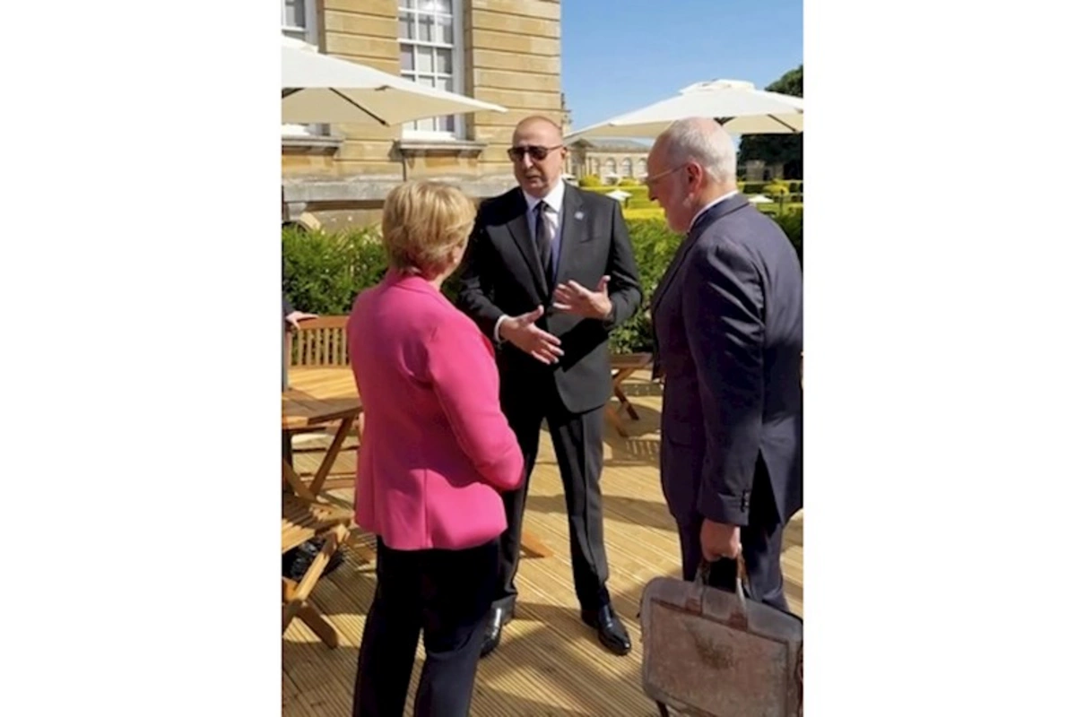 Prezident isveçrəli həmkarı ilə söhbət edib — FOTO