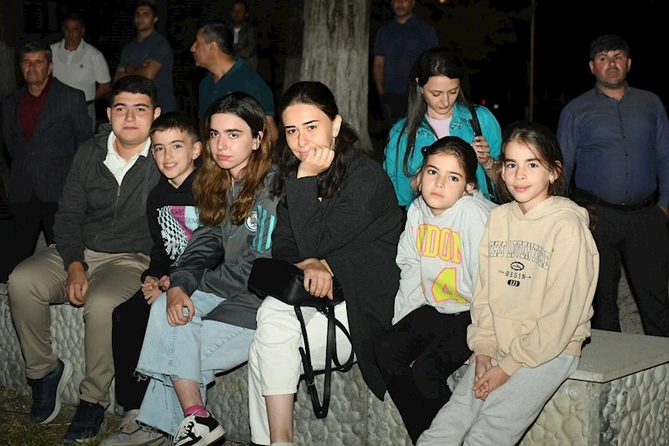 Vaqif Poeziya Günləri çərçivəsində Şuşada ilk dəfə etnocaz konserti — FOTOLAR Vaqif Poeziya Günləri çərçivəsində Şuşada ilk dəfə etnocaz konserti — FOTOLAR