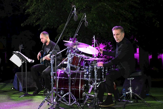 Vaqif Poeziya Günləri çərçivəsində Şuşada ilk dəfə etnocaz konserti — FOTOLAR Vaqif Poeziya Günləri çərçivəsində Şuşada ilk dəfə etnocaz konserti — FOTOLAR