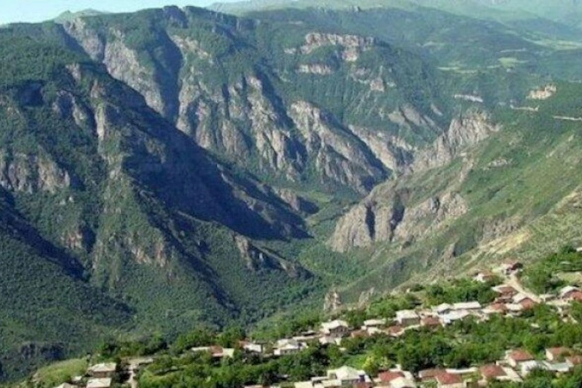 Ağdərə rayonunun sərhədlərində mərz nişanları basdırılır